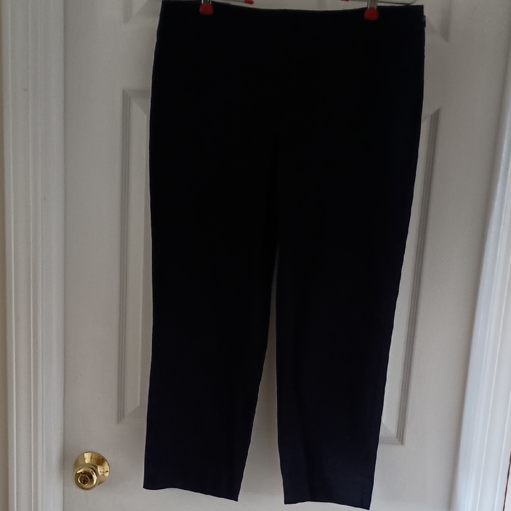 Jones New York Navy Capris